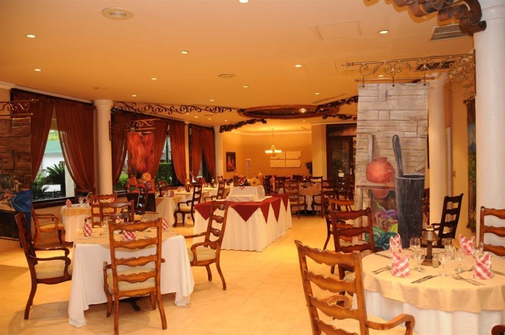 חואן דוליו Coral Costa Caribe Beach Resort מראה חיצוני תמונה